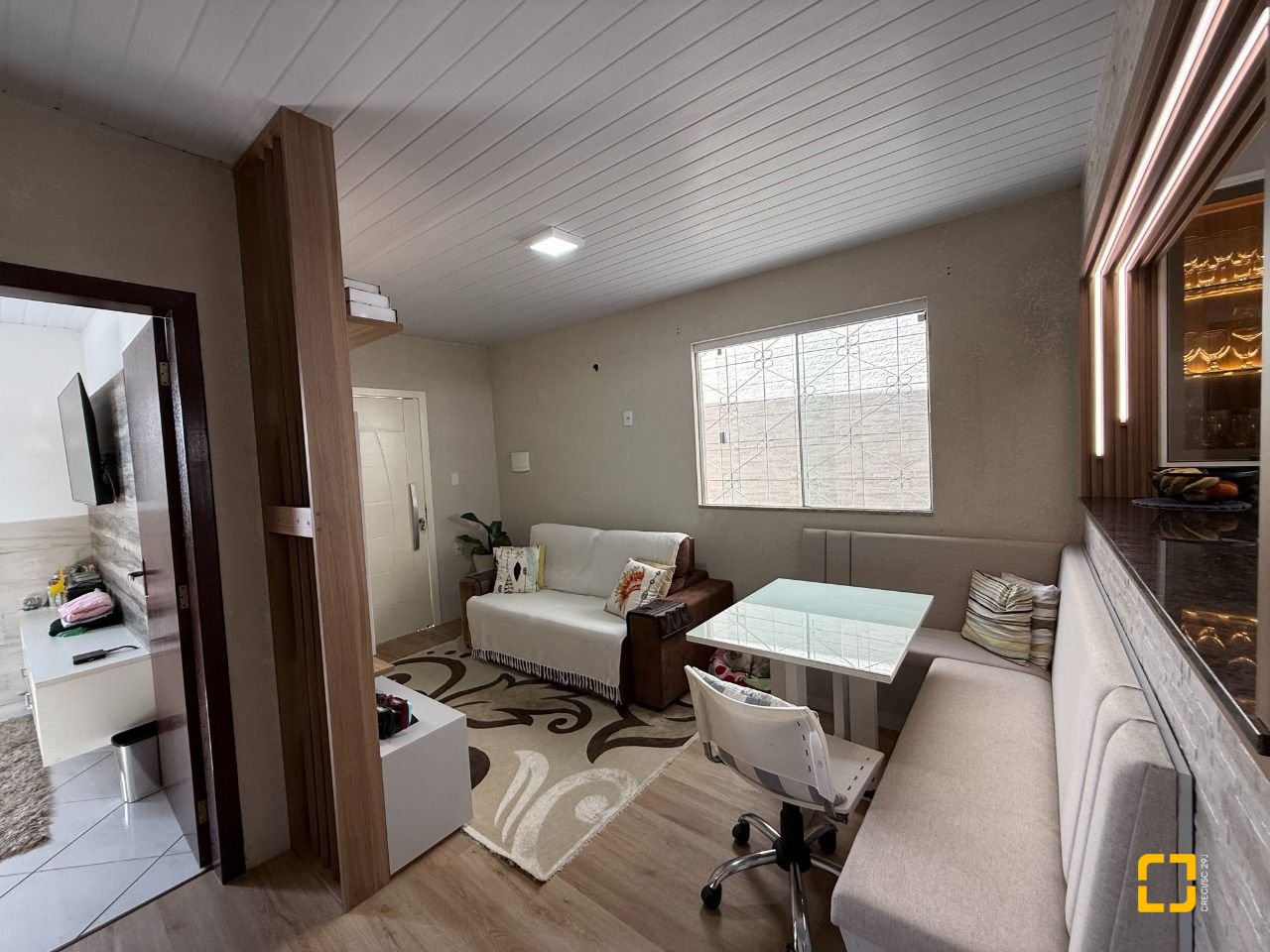 Casa com 112m², 3 quartos, 2 garagens, no bairro Ipiranga em São José
