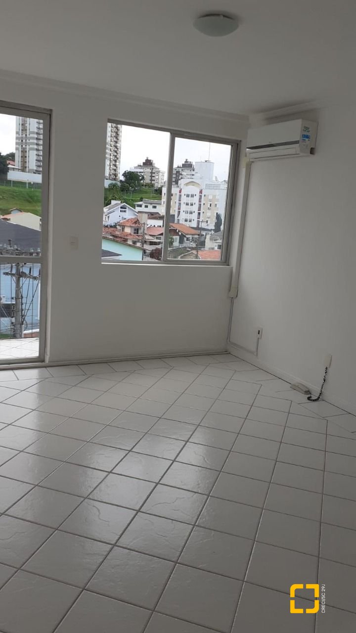 Apartamento com 72m², 3 quartos, 1 garagem, no bairro Canto em Florianópolis