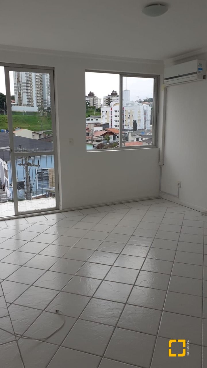 Apartamento com 72m², 3 quartos, 1 garagem, no bairro Canto em Florianópolis