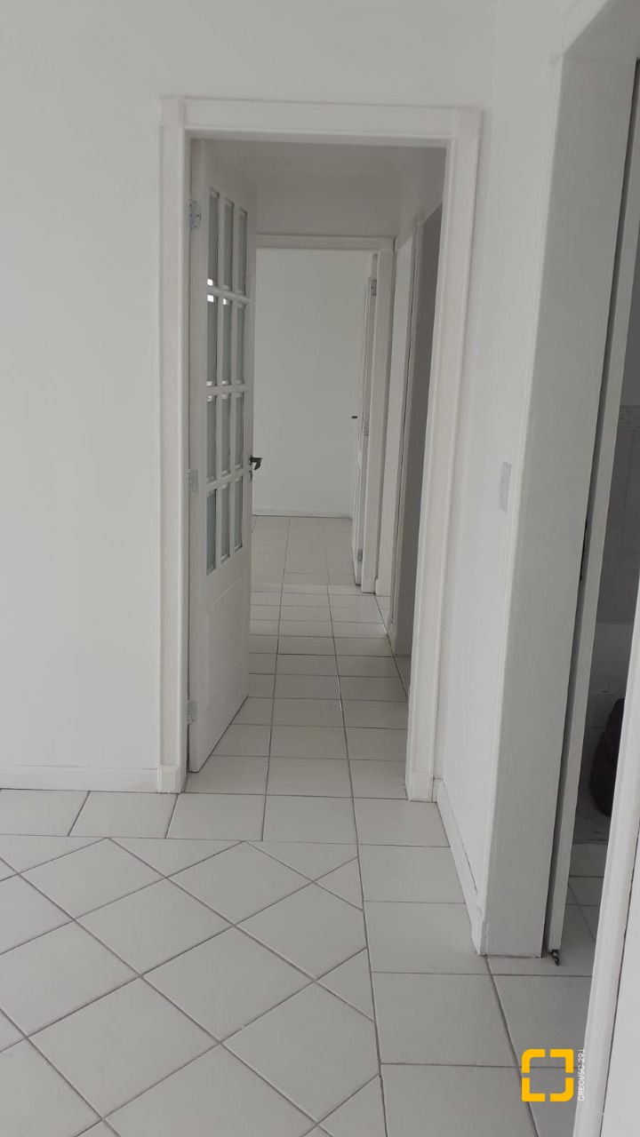 Apartamento com 72m², 3 quartos, 1 garagem, no bairro Canto em Florianópolis