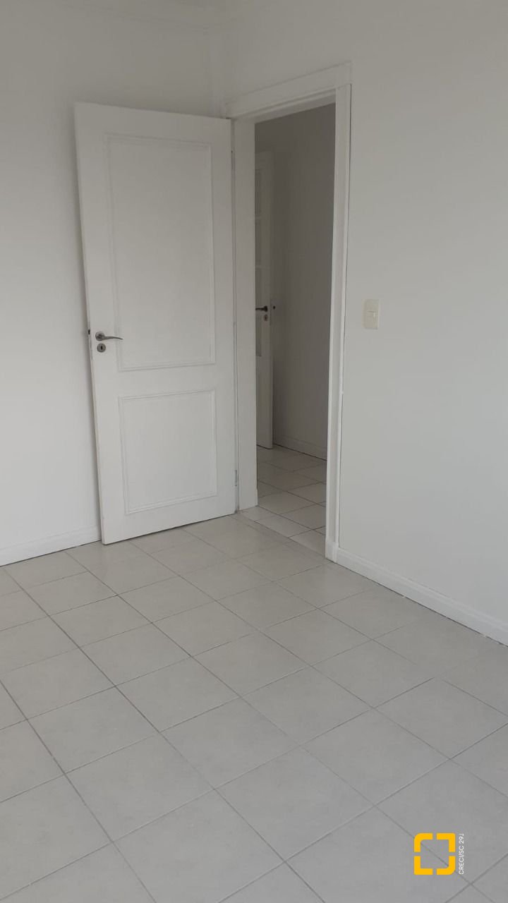 Apartamento com 72m², 3 quartos, 1 garagem, no bairro Canto em Florianópolis
