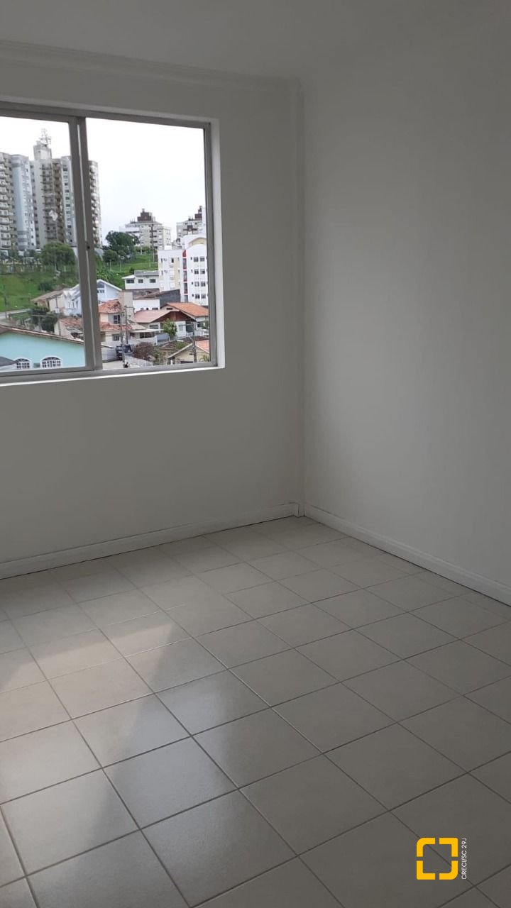 Apartamento com 72m², 3 quartos, 1 garagem, no bairro Canto em Florianópolis