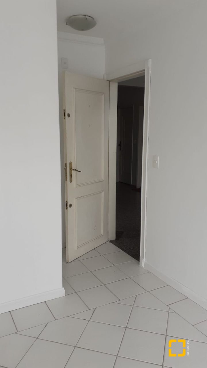 Apartamento com 72m², 3 quartos, 1 garagem, no bairro Canto em Florianópolis