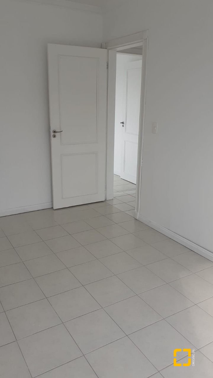 Apartamento com 72m², 3 quartos, 1 garagem, no bairro Canto em Florianópolis