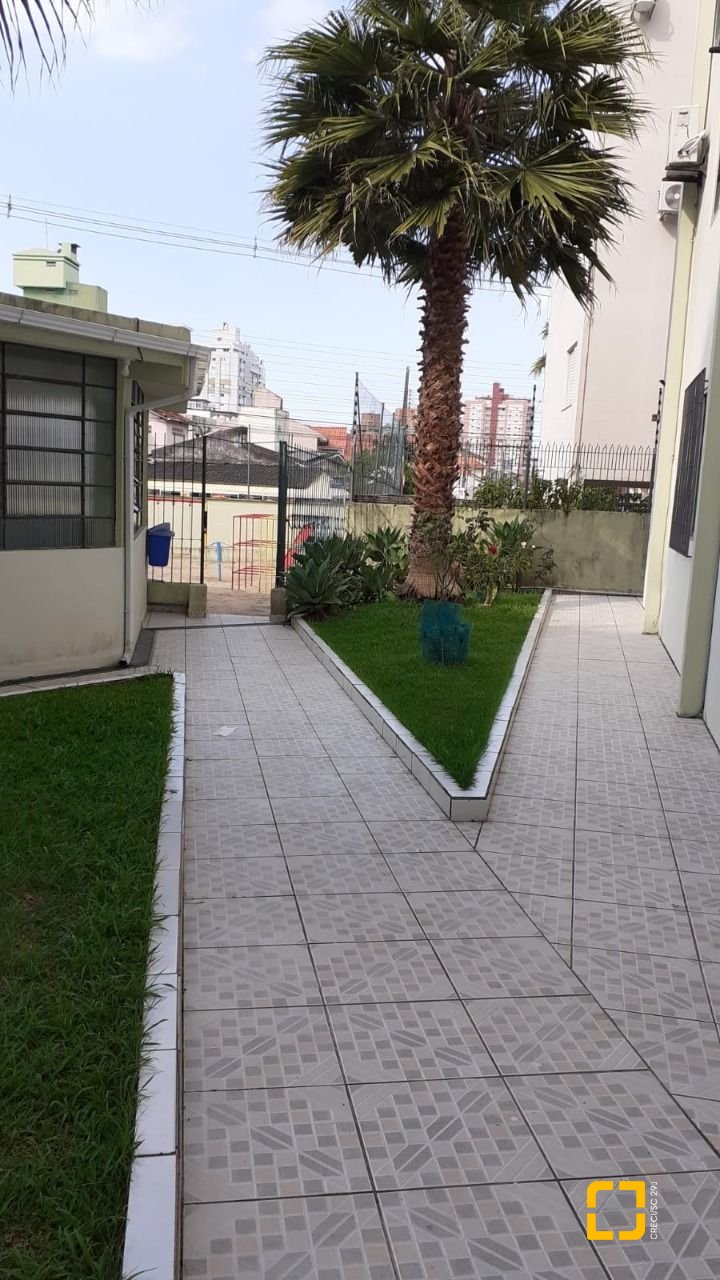 Apartamento com 72m², 3 quartos, 1 garagem, no bairro Canto em Florianópolis