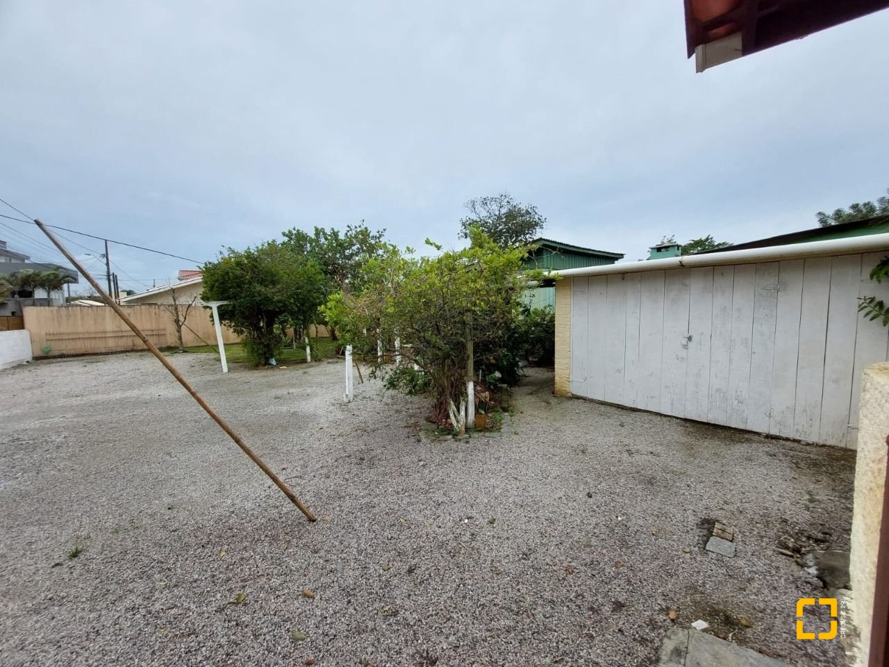 Terreno com 896m², no bairro Ribeirão da Ilha em Florianópolis