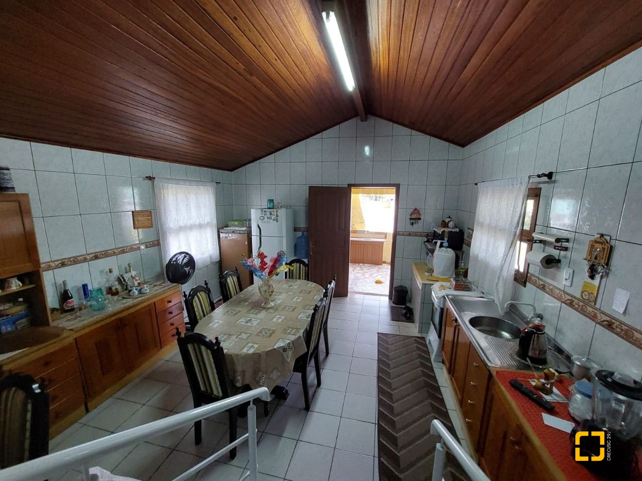 Terreno com 896m², no bairro Ribeirão da Ilha em Florianópolis