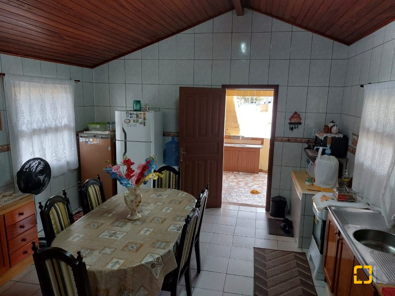 Terreno com 896m², no bairro Ribeirão da Ilha em Florianópolis