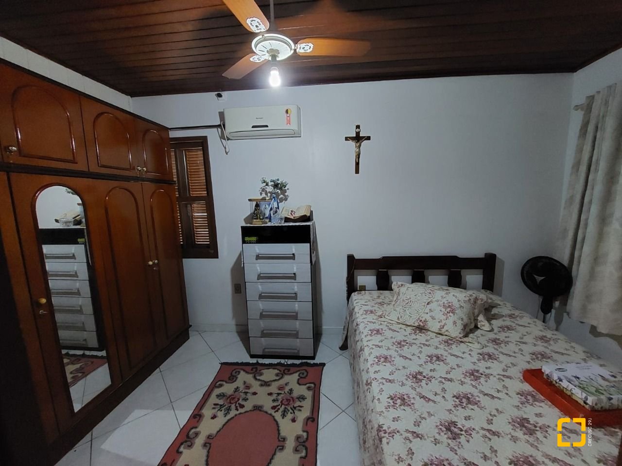 Terreno com 896m², no bairro Ribeirão da Ilha em Florianópolis