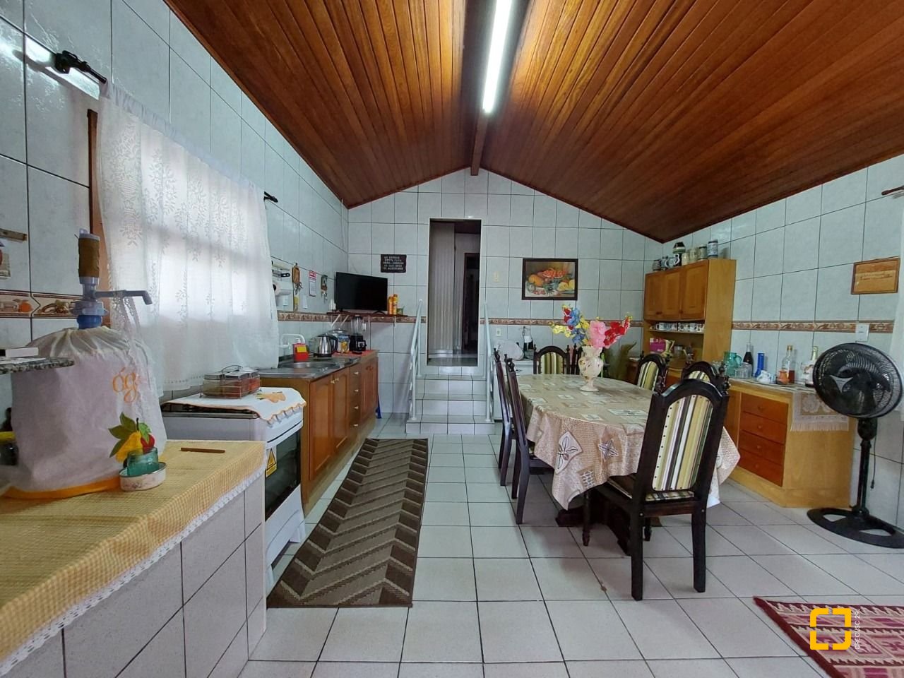 Terreno com 896m², no bairro Ribeirão da Ilha em Florianópolis