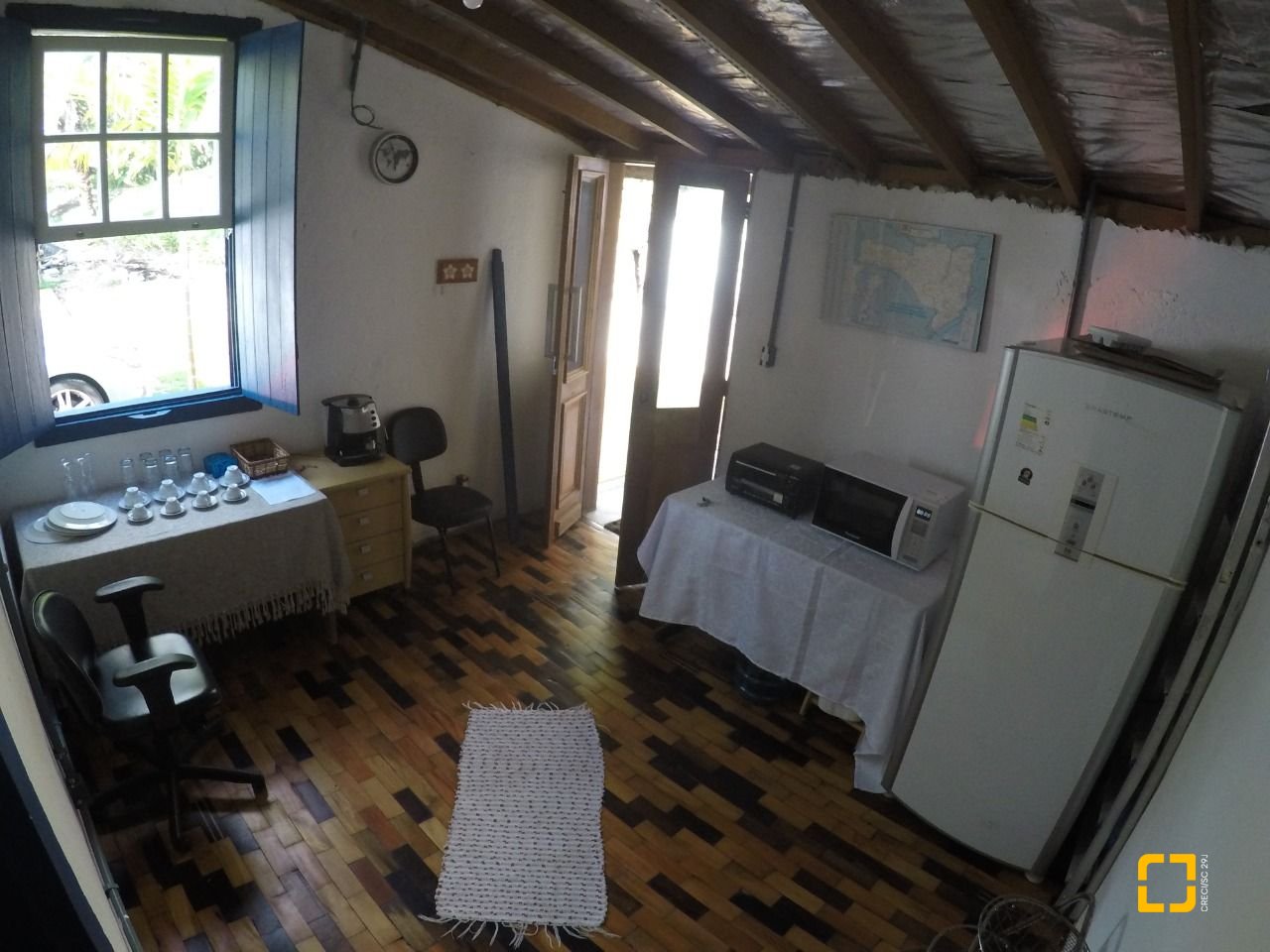 Casa com 80m², 1 quarto, 4 garagens, no bairro Sambaqui em Florianópolis