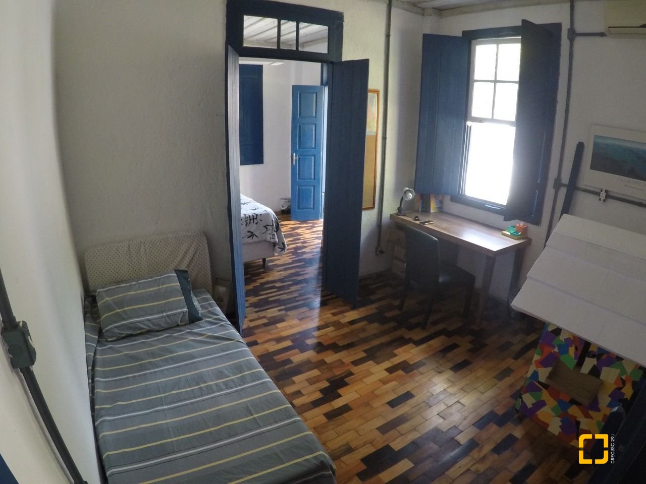 Casa com 80m², 1 quarto, 4 garagens, no bairro Sambaqui em Florianópolis