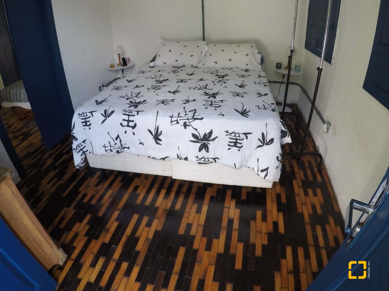 Casa com 80m², 1 quarto, 4 garagens, no bairro Sambaqui em Florianópolis