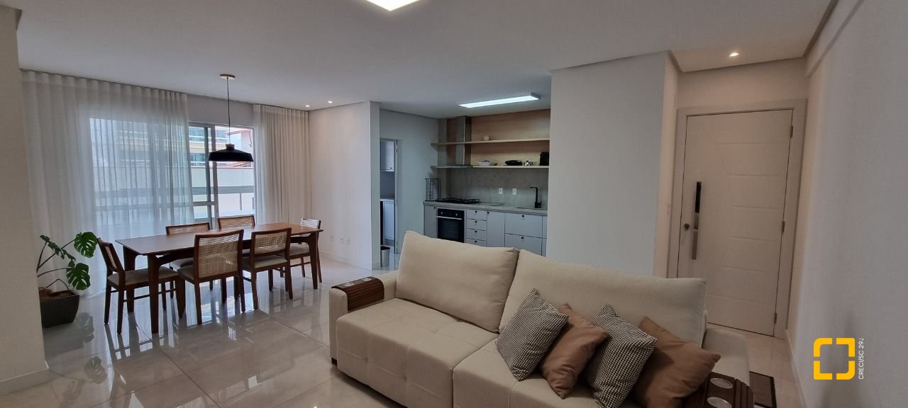 Apartamento com 120m², 3 quartos (sendo 1 suíte), 1 garagem, no bairro Nossa Senhora do Rosário em São José