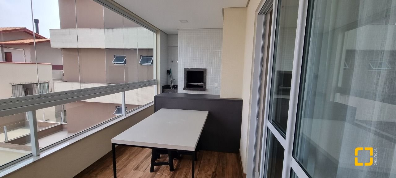 Apartamento com 120m², 3 quartos (sendo 1 suíte), 1 garagem, no bairro Nossa Senhora do Rosário em São José
