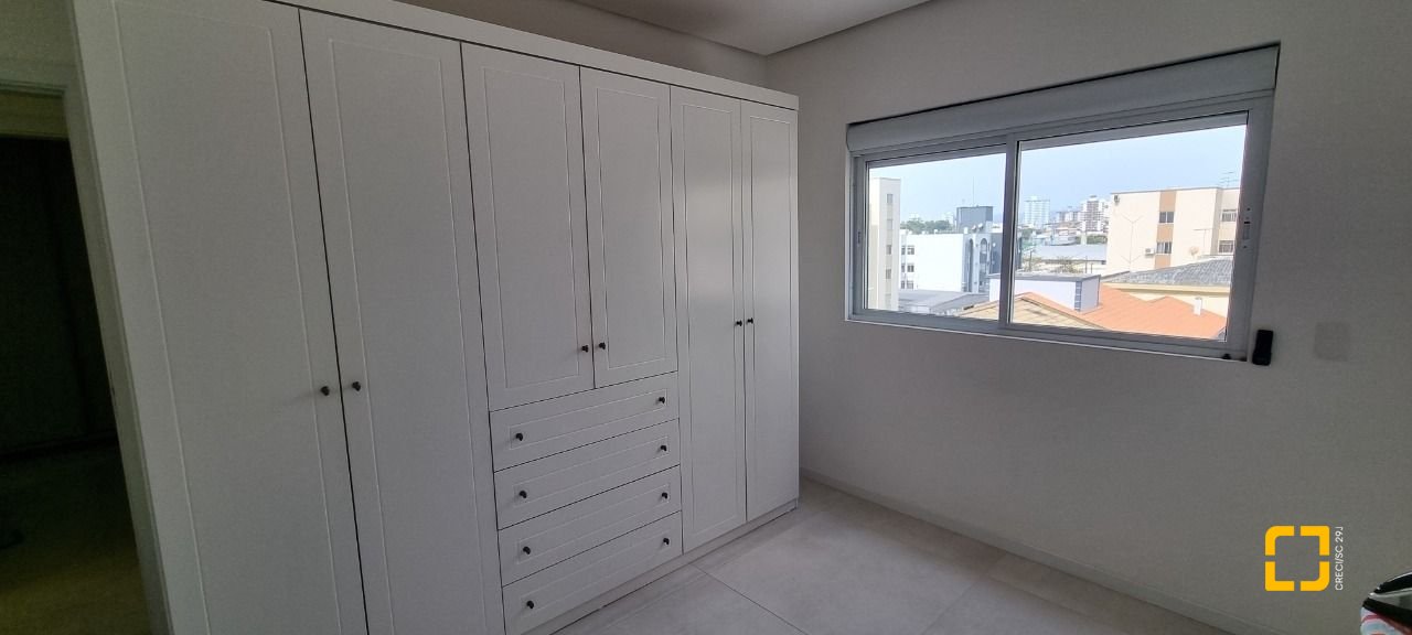 Apartamento com 120m², 3 quartos (sendo 1 suíte), 1 garagem, no bairro Nossa Senhora do Rosário em São José