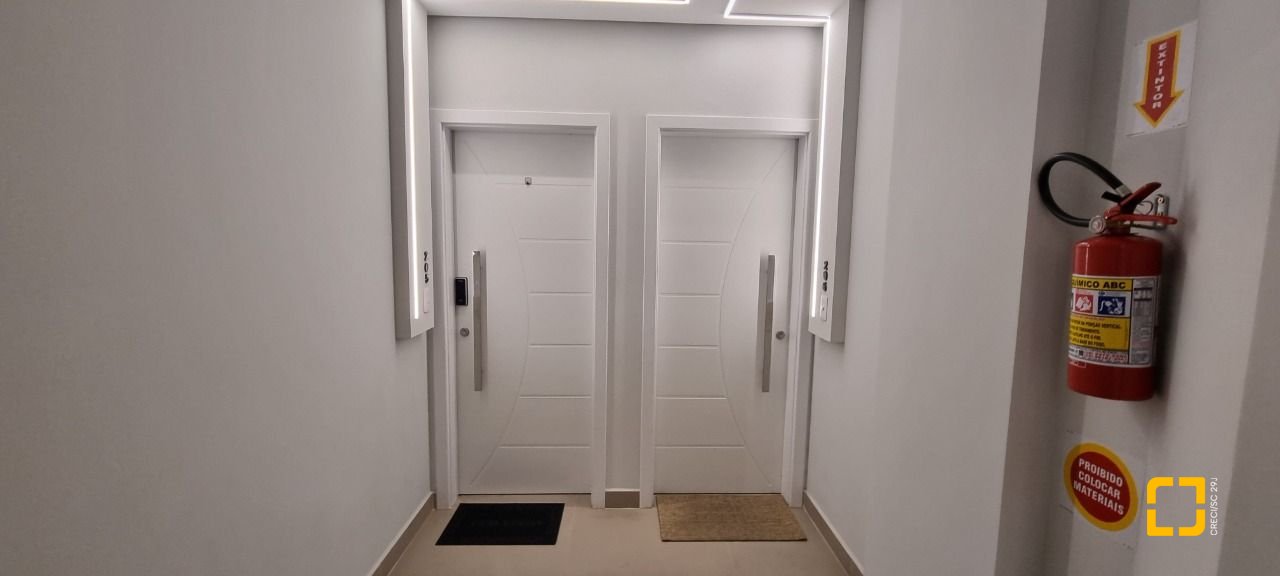 Apartamento com 120m², 3 quartos (sendo 1 suíte), 1 garagem, no bairro Nossa Senhora do Rosário em São José