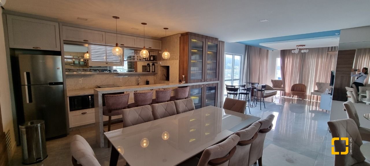 Apartamento com 120m², 3 quartos (sendo 1 suíte), 1 garagem, no bairro Nossa Senhora do Rosário em São José