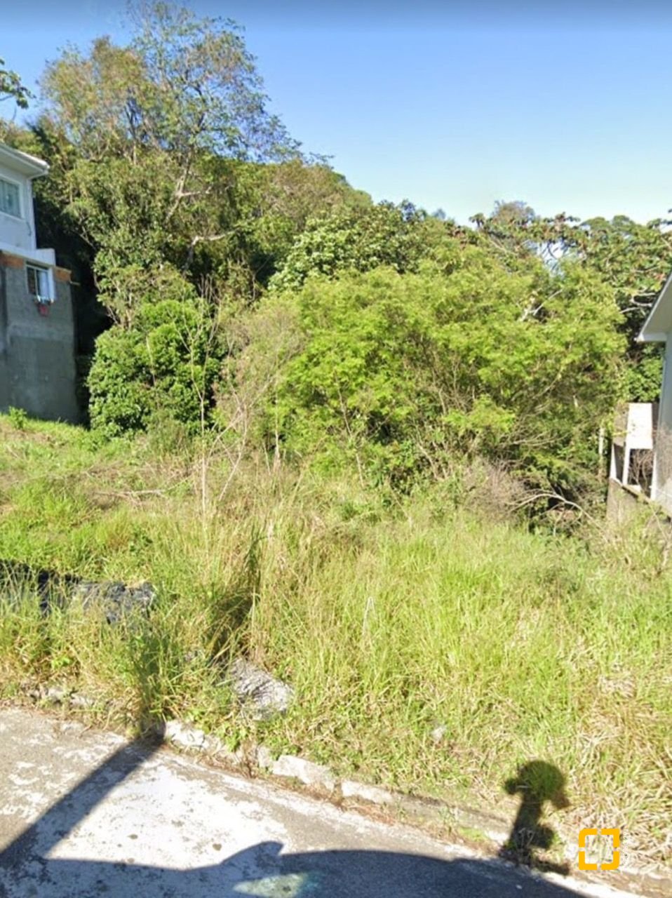 Casa com 97m², 3 quartos (sendo 1 suíte), 1 garagem, no bairro Forquilhas em São José