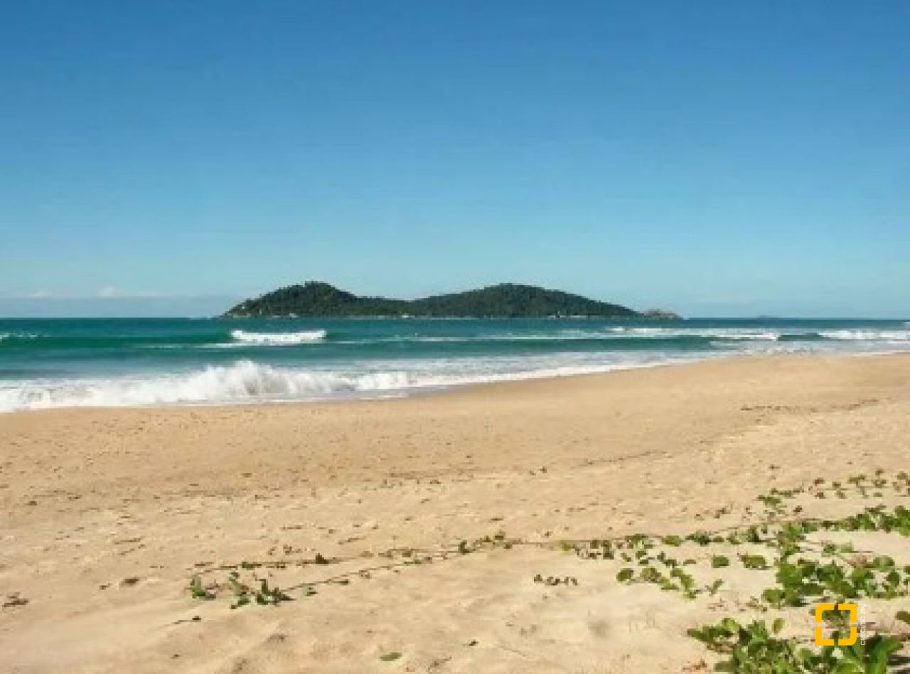 Terreno com 1367m², no bairro Campeche em Florianópolis