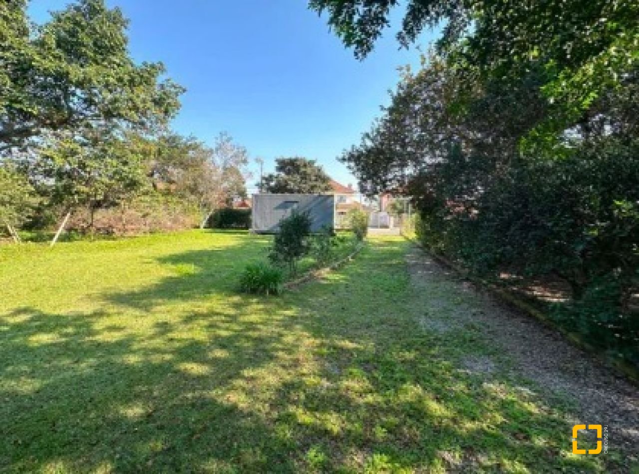 Terreno com 1367m², no bairro Campeche em Florianópolis