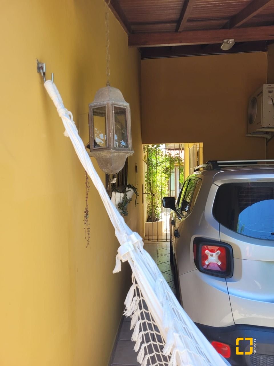 Casa com 123m², 4 quartos (sendo 1 suíte), 2 garagens, no bairro Canasvieiras em Florianópolis