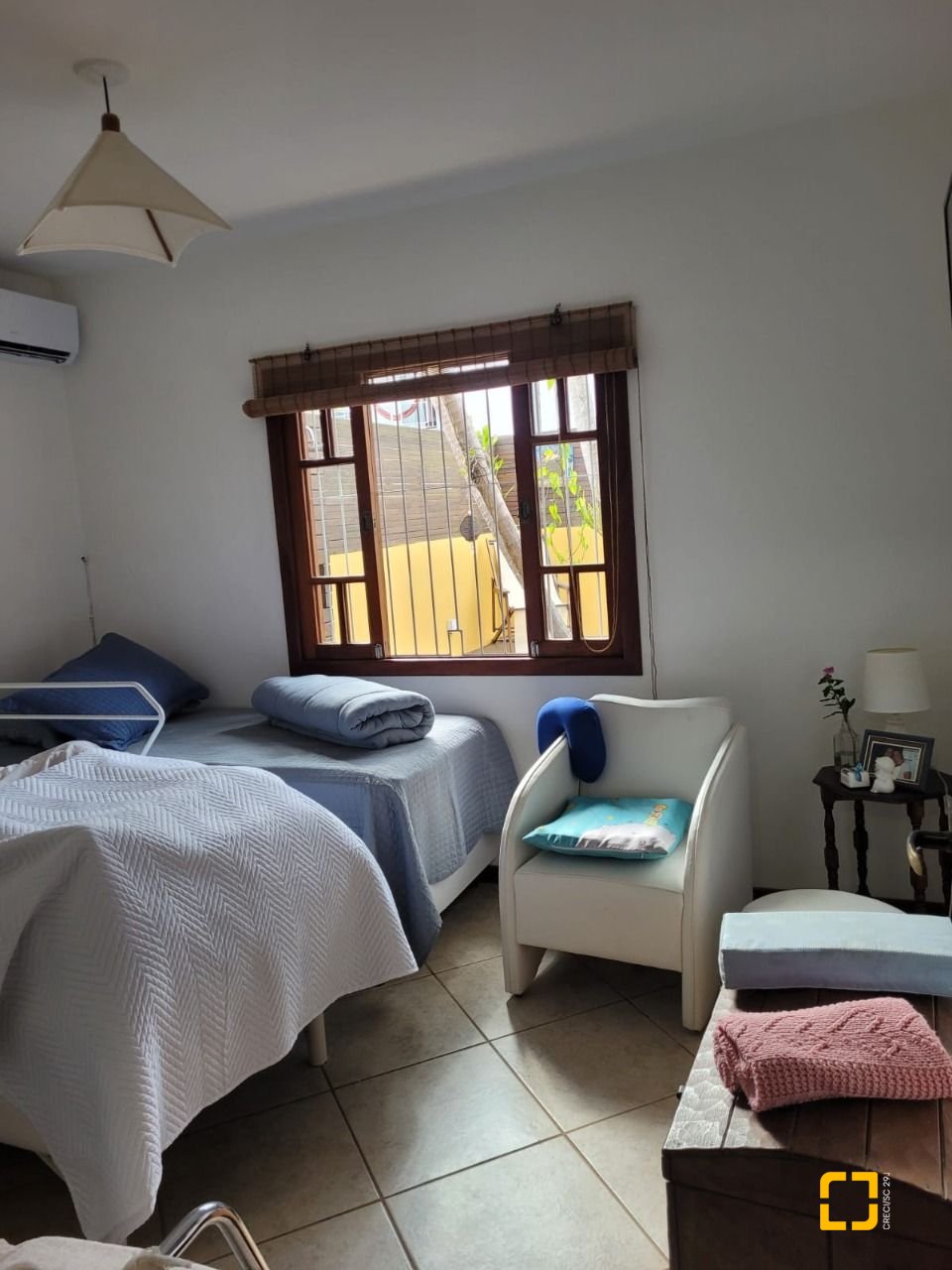 Casa com 123m², 4 quartos (sendo 1 suíte), 2 garagens, no bairro Canasvieiras em Florianópolis