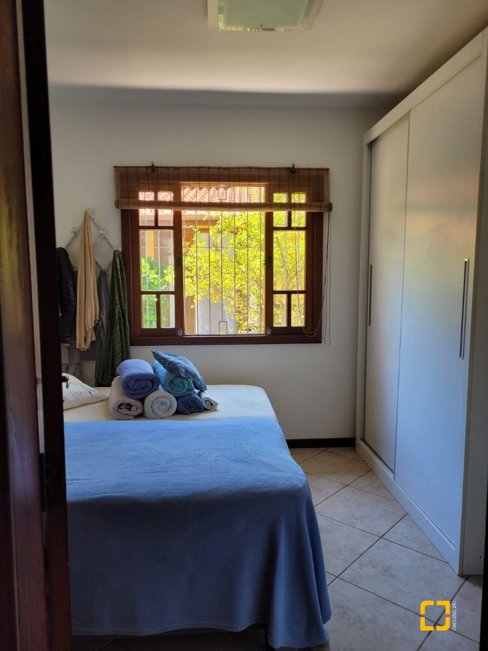 Casa com 123m², 4 quartos (sendo 1 suíte), 2 garagens, no bairro Canasvieiras em Florianópolis