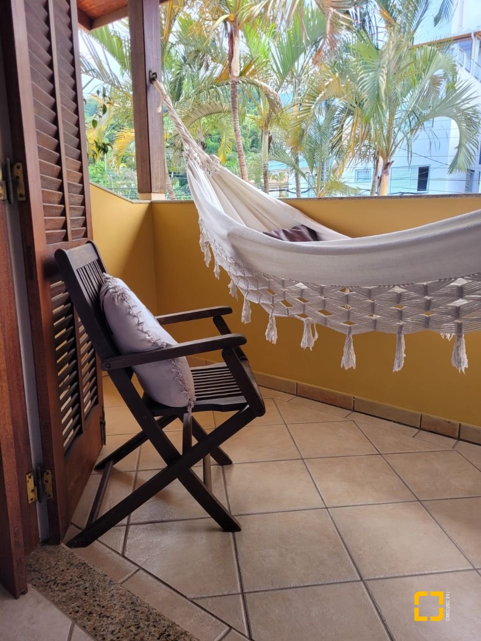 Casa com 123m², 4 quartos (sendo 1 suíte), 2 garagens, no bairro Canasvieiras em Florianópolis