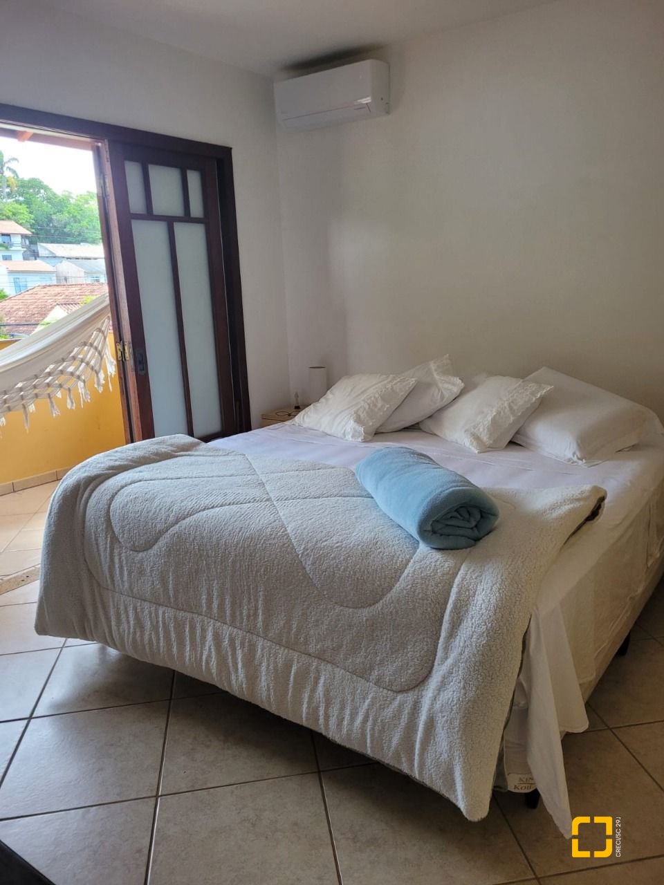 Casa com 123m², 4 quartos (sendo 1 suíte), 2 garagens, no bairro Canasvieiras em Florianópolis
