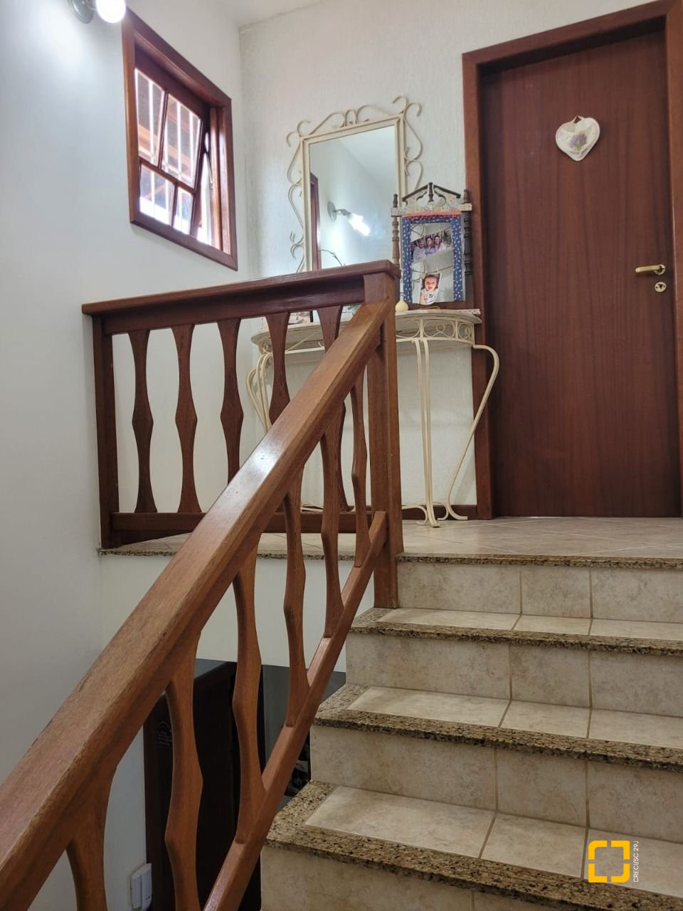 Casa com 123m², 4 quartos (sendo 1 suíte), 2 garagens, no bairro Canasvieiras em Florianópolis