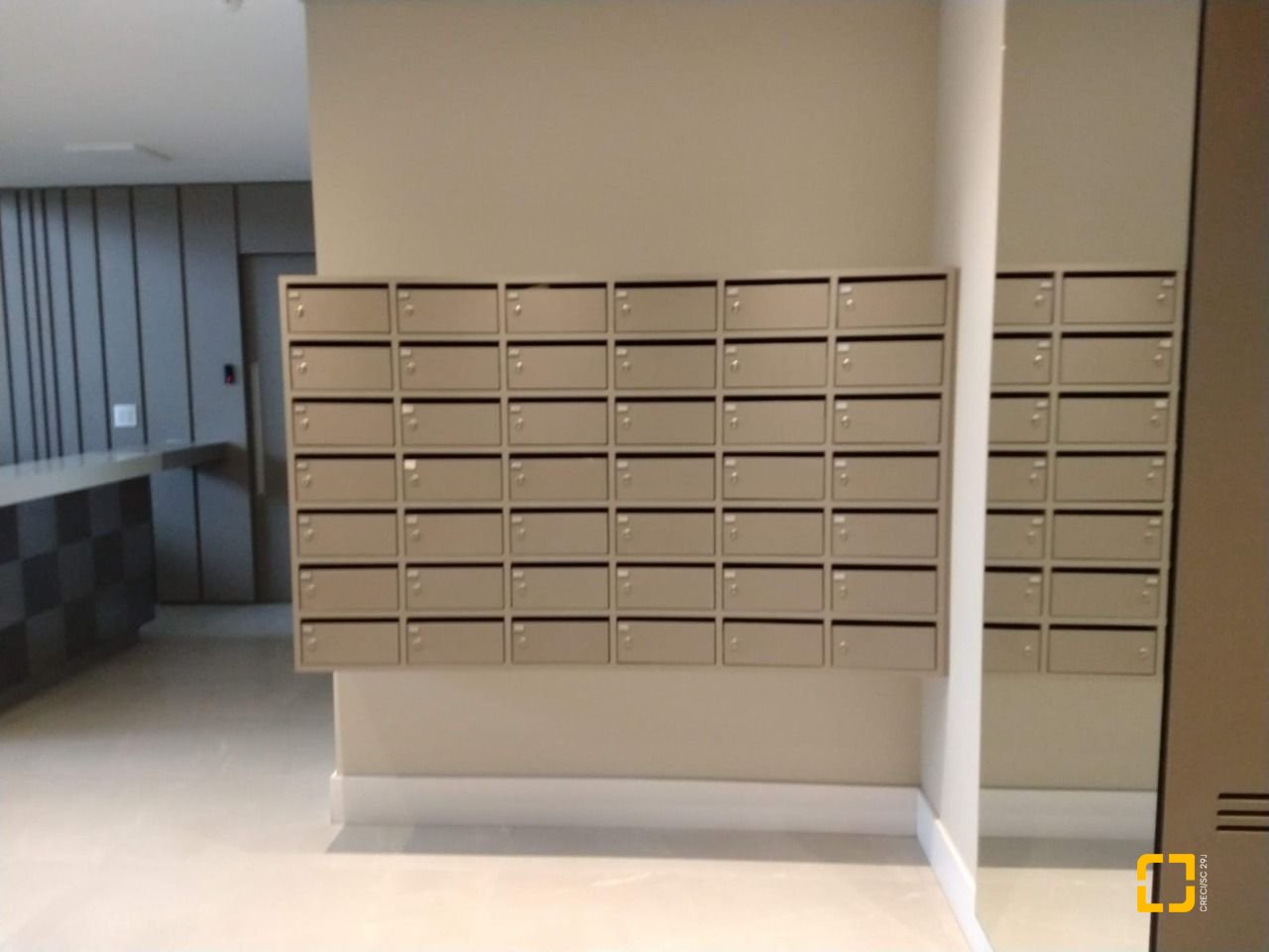 Apartamento com 93m², 3 quartos (sendo 1 suíte), 2 garagens, no bairro Pantanal em Florianópolis