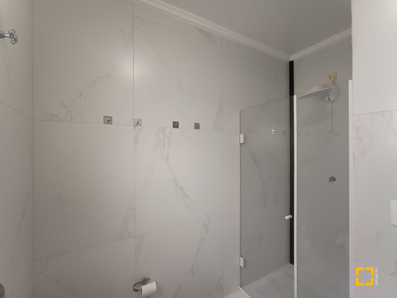 Casa com 440m², 5 quartos (sendo 1 suíte), 3 garagens, no bairro Ingleses em Florianópolis