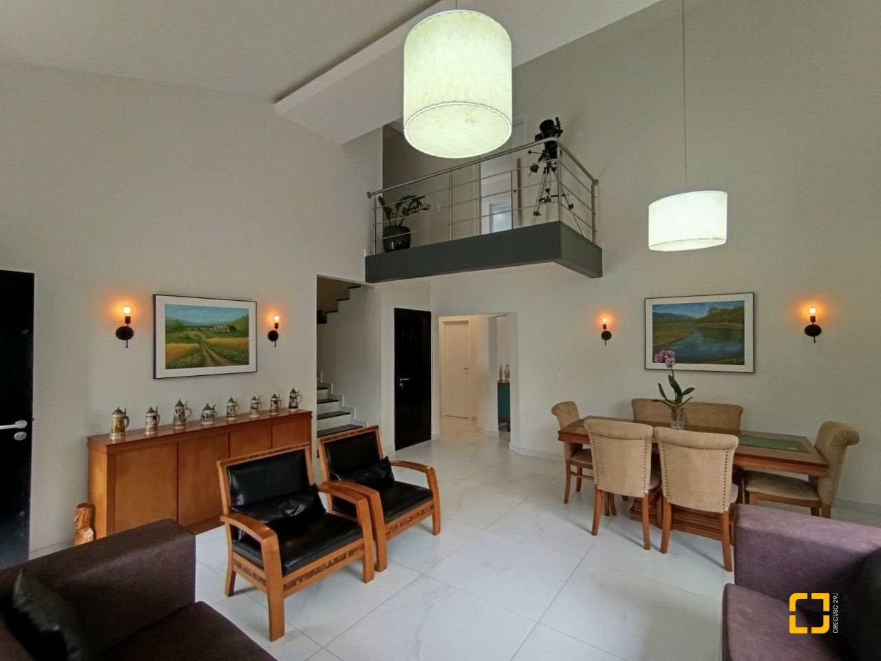 Casa com 440m², 5 quartos (sendo 1 suíte), 3 garagens, no bairro Ingleses em Florianópolis