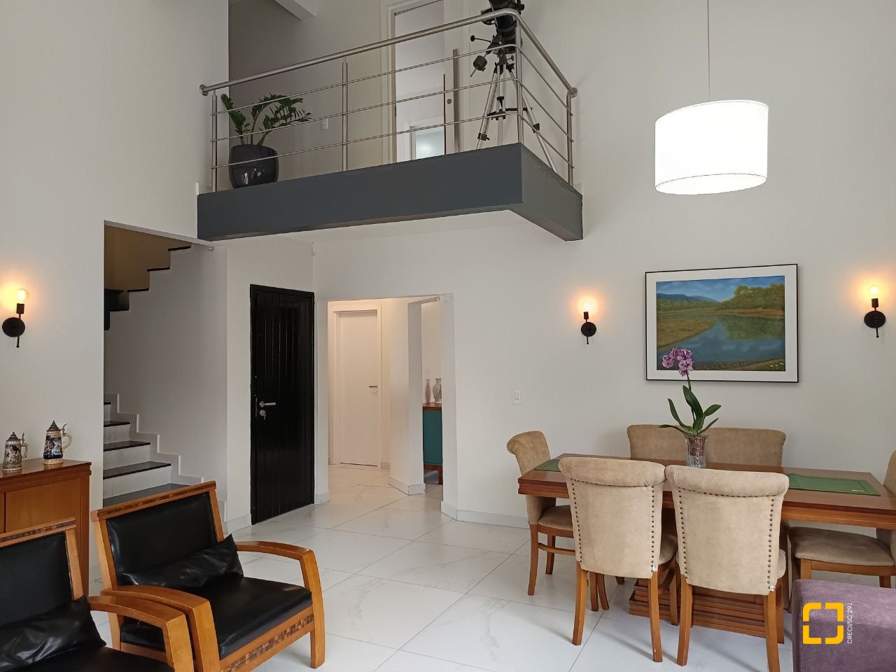 Casa com 440m², 5 quartos (sendo 1 suíte), 3 garagens, no bairro Ingleses em Florianópolis
