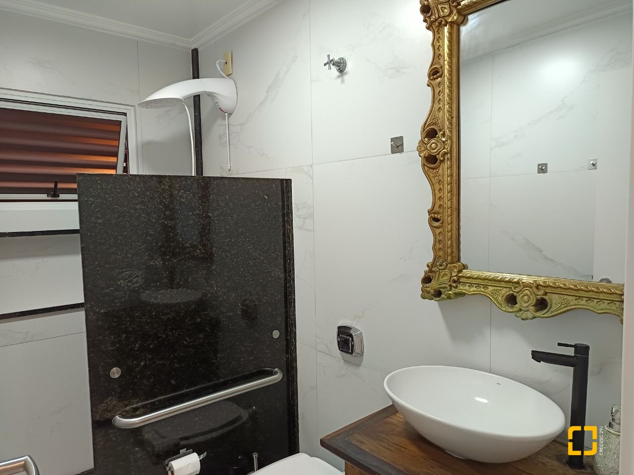 Casa com 440m², 5 quartos (sendo 1 suíte), 3 garagens, no bairro Ingleses em Florianópolis