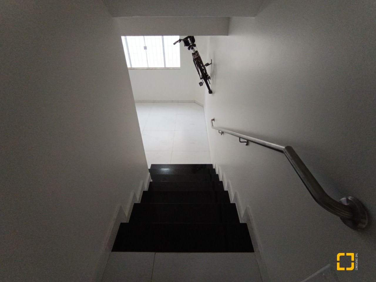 Casa com 440m², 5 quartos (sendo 1 suíte), 3 garagens, no bairro Ingleses em Florianópolis