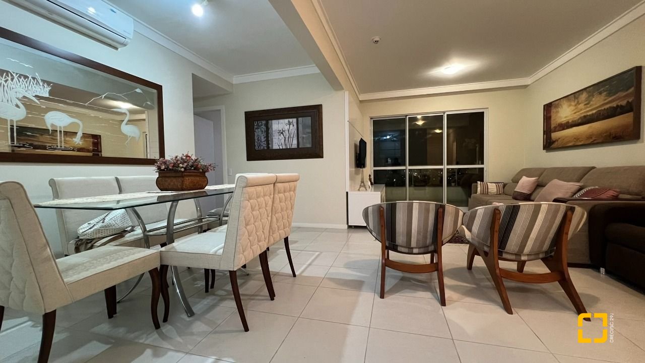 Apartamento com 101m², 6 quartos (sendo 3 suítes), 2 garagens, no bairro Jardim Atlântico em Florianópolis