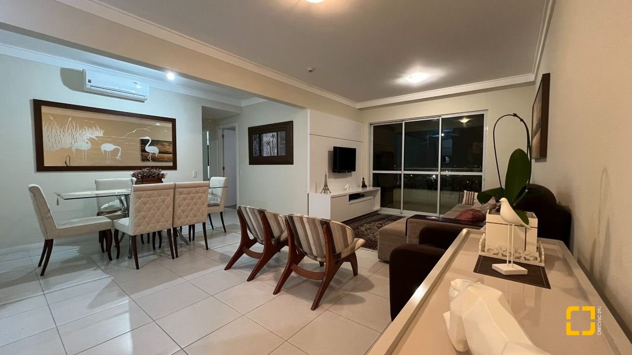 Apartamento com 101m², 6 quartos (sendo 3 suítes), 2 garagens, no bairro Jardim Atlântico em Florianópolis