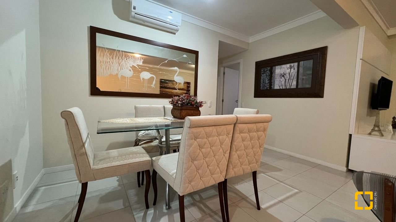 Apartamento com 101m², 6 quartos (sendo 3 suítes), 2 garagens, no bairro Jardim Atlântico em Florianópolis