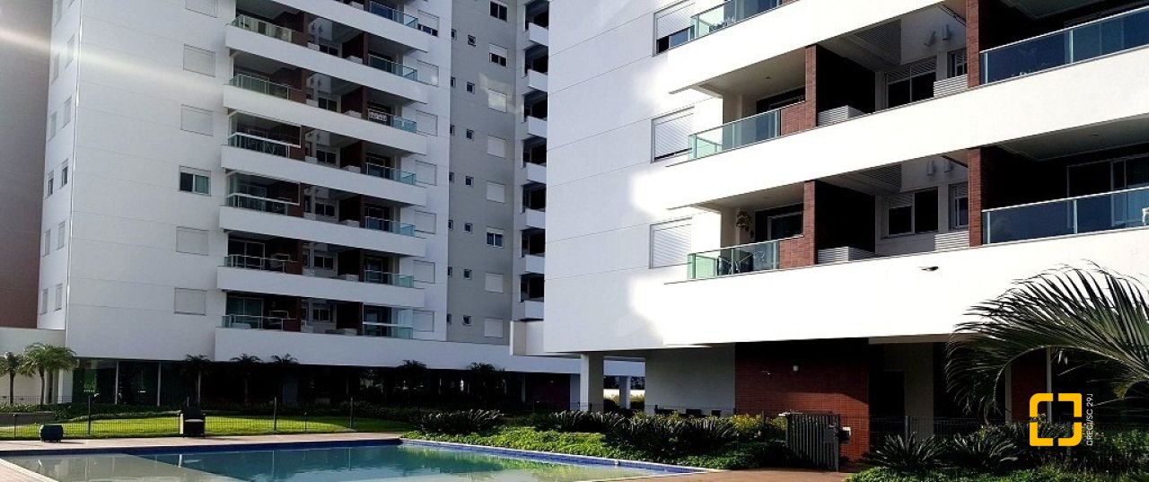 Apartamento com 101m², 6 quartos (sendo 3 suítes), 2 garagens, no bairro Jardim Atlântico em Florianópolis