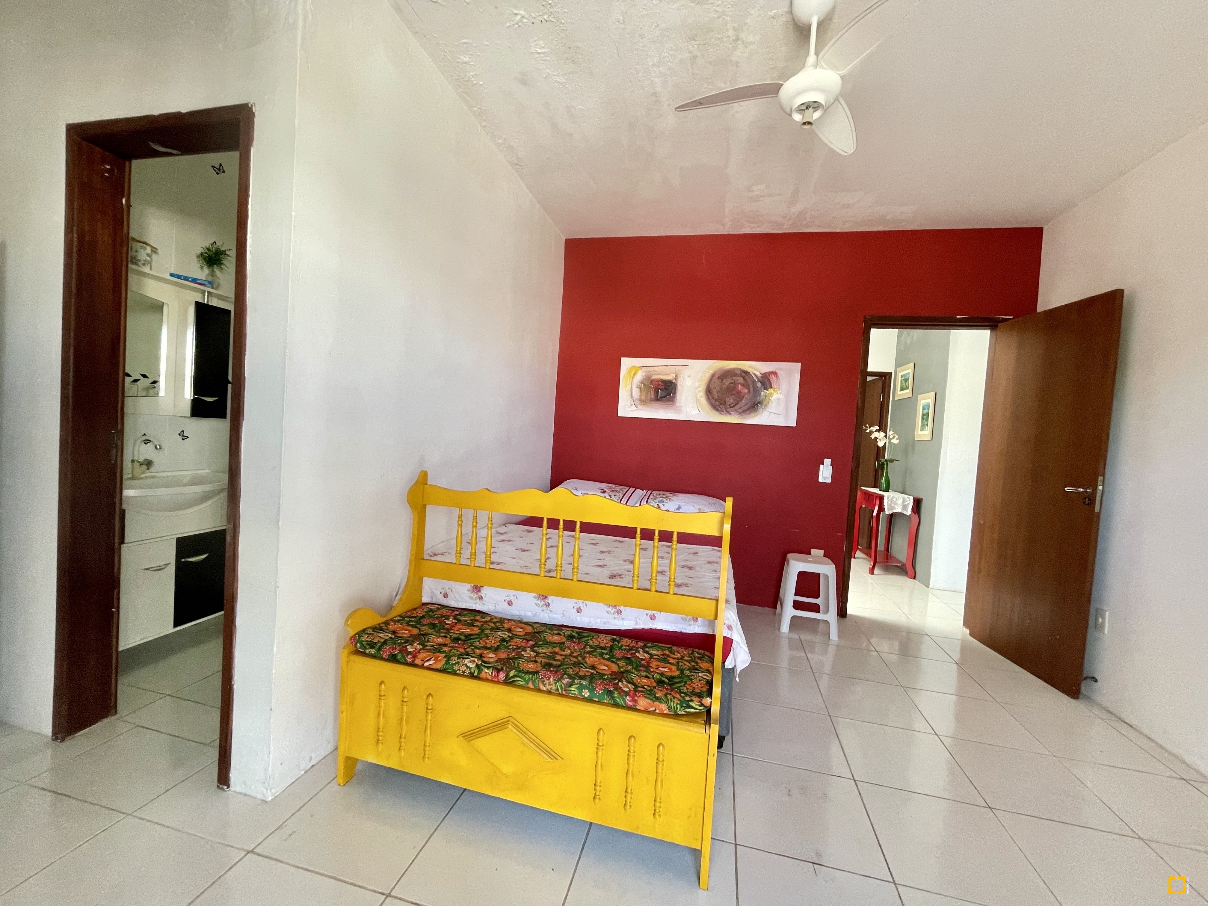 Casa com 350m², 5 quartos (sendo 1 suíte), 4 garagens, no bairro Cachoeira do Bom Jesus em Florianópolis
