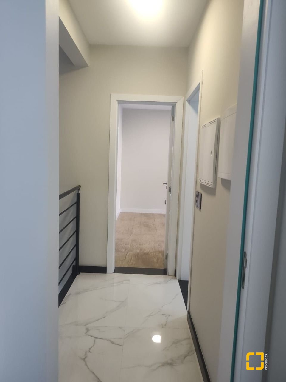 Casa com 184m², 6 quartos (sendo 3 suítes), 2 garagens, no bairro Trindade em Florianópolis