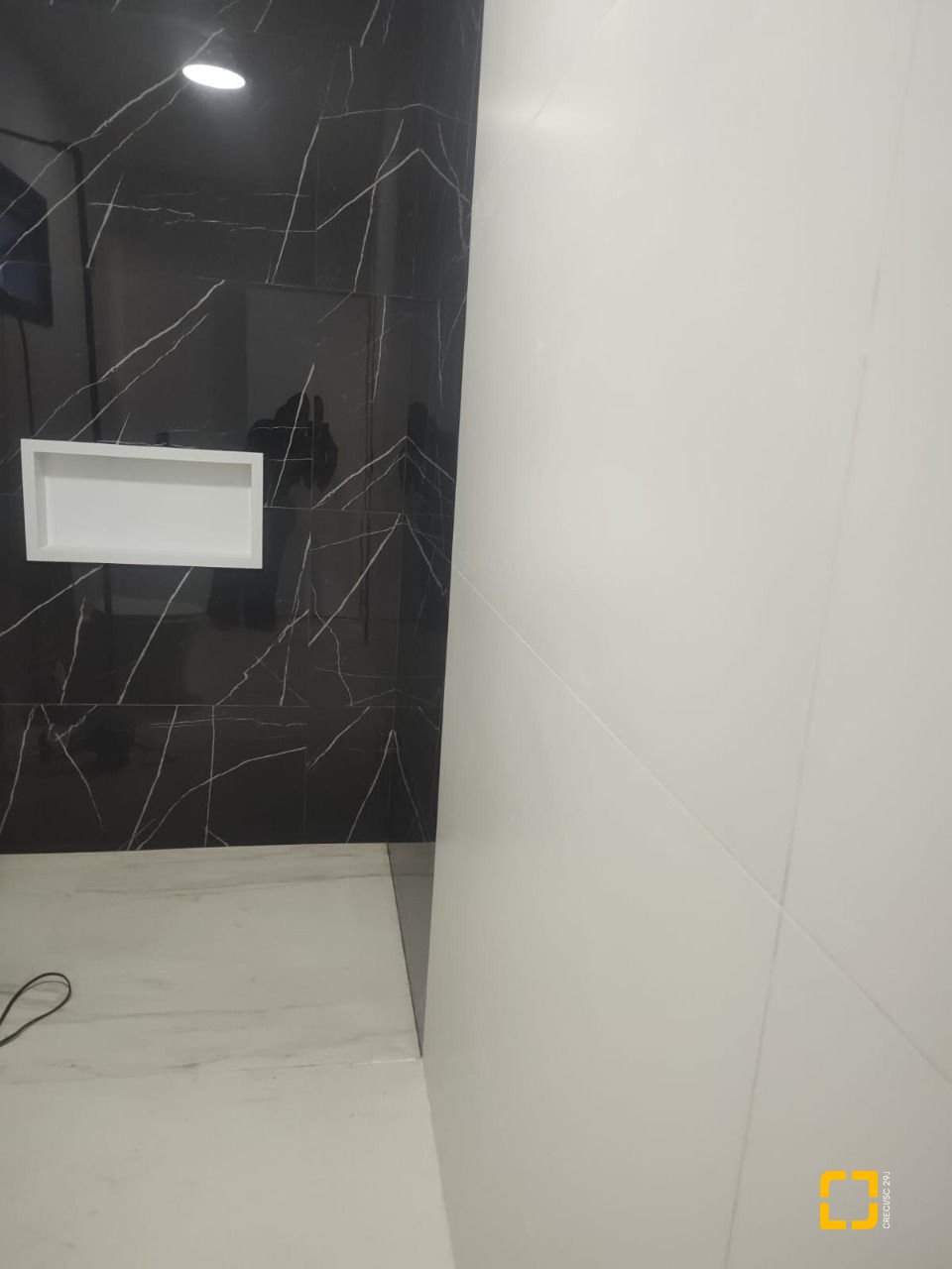 Casa com 184m², 6 quartos (sendo 3 suítes), 2 garagens, no bairro Trindade em Florianópolis
