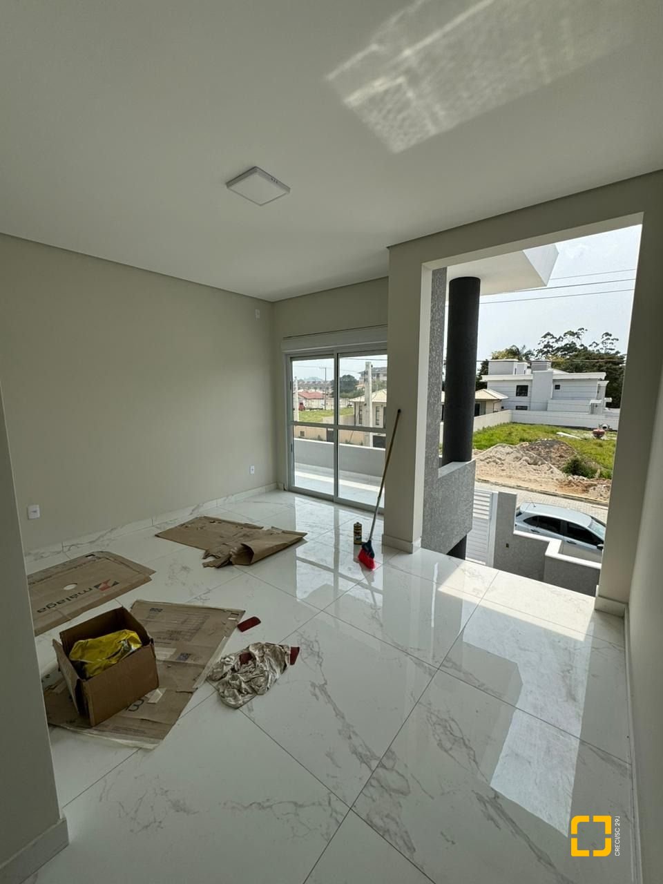 Casa com 170m², 4 quartos (sendo 1 suíte), 4 garagens, no bairro Ingleses em Florianópolis