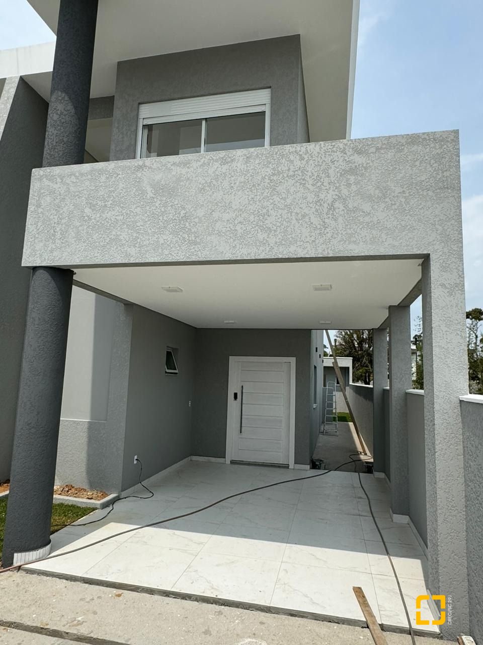 Casa com 170m², 4 quartos (sendo 1 suíte), 4 garagens, no bairro Ingleses em Florianópolis