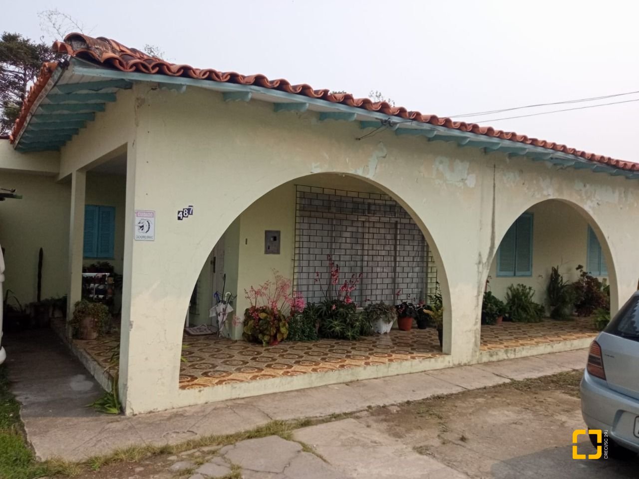 Casa com 150m², 3 quartos (sendo 1 suíte), 4 garagens, no bairro São Luiz em São José