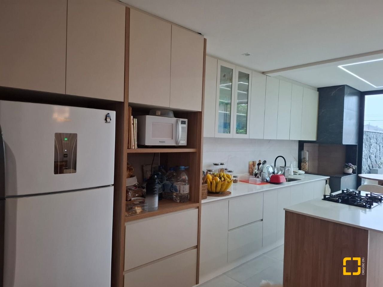 Casa com 157m², 6 quartos (sendo 3 suítes), 2 garagens, no bairro Ingleses em Florianópolis