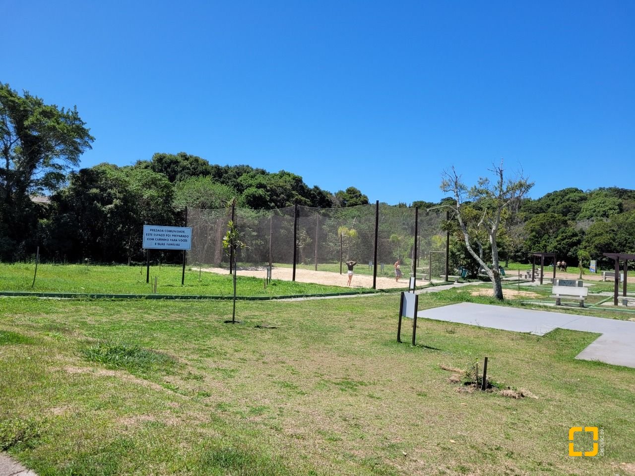Casa com 157m², 6 quartos (sendo 3 suítes), 2 garagens, no bairro Ingleses em Florianópolis