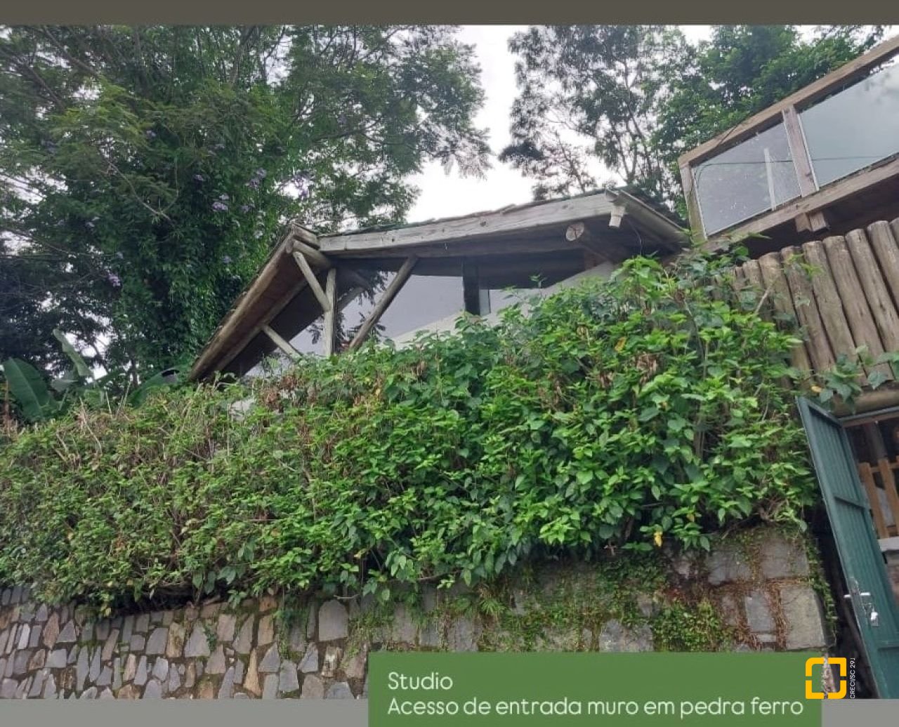 Casa com 135m², 1 quarto, 2 garagens, no bairro Sambaqui em Florianópolis